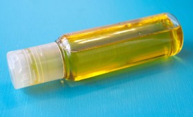 DIY Chemical-free Cleanser and Moisturizer for Healthy Skin
