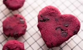 Vgn + GF Chocolate Chip Beet Cookies on A Rainy Day