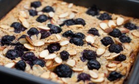 Blueberry Banana Baked Oatmeal