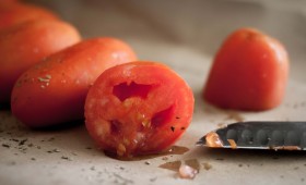 Homemade Spicy Red Wine Tomato Sauce